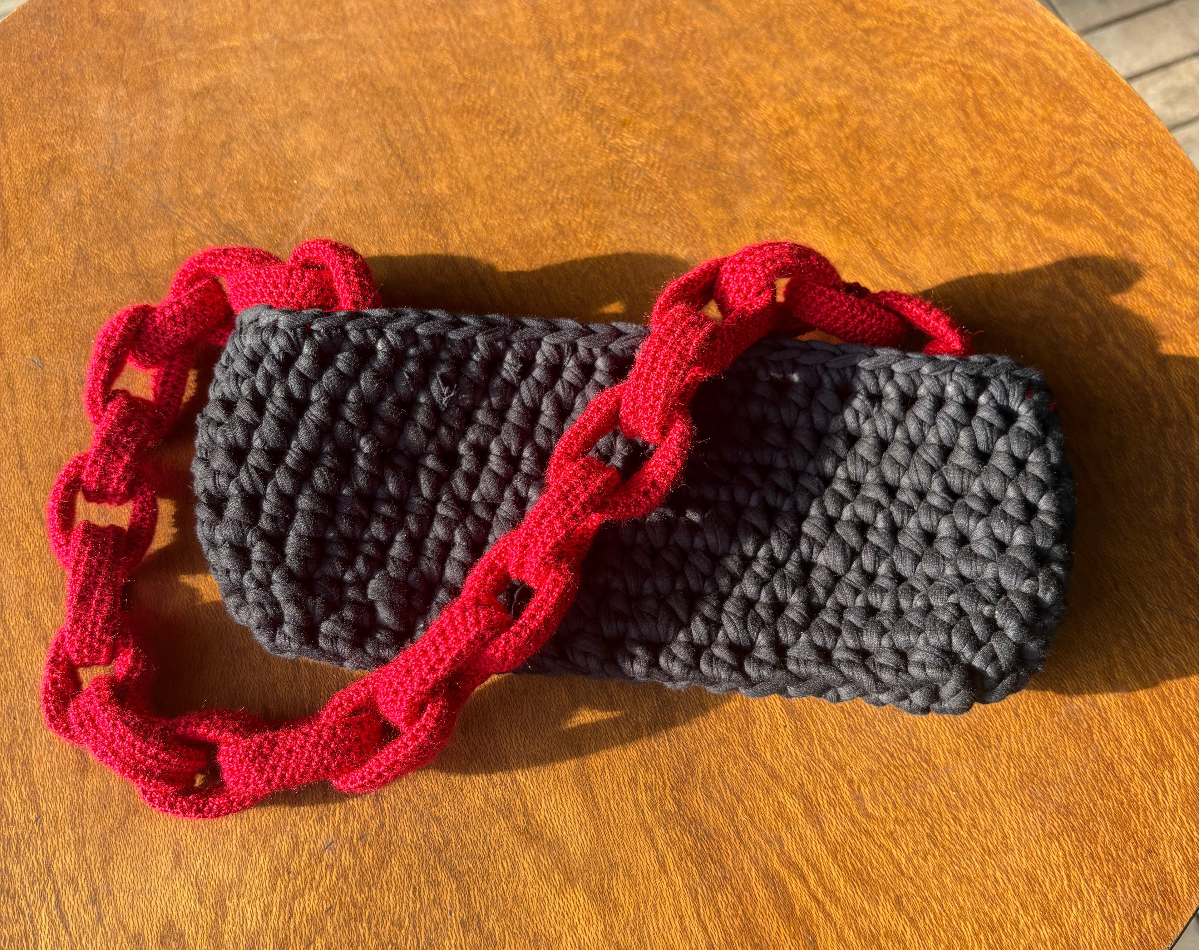 Bold Chain Bag
